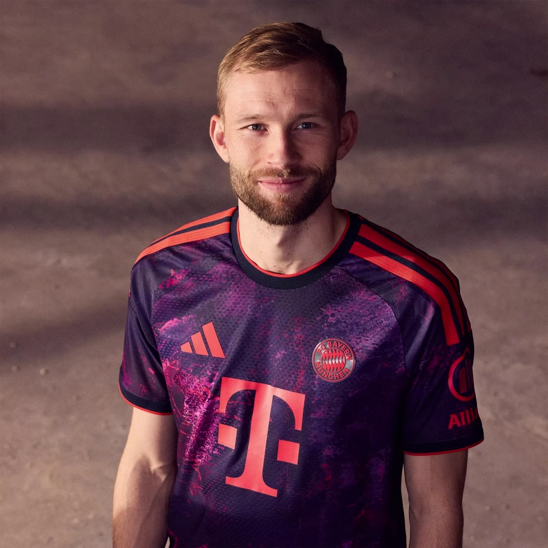 BAYERN MUNCHEN THIRD 2026-27 JOGADOR